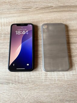 Telefóny IPhone 11 , IPhone xr - 14