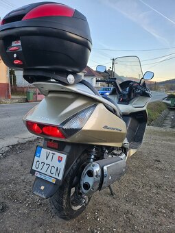 HONDA SILVERWING 600. 37KW - 14