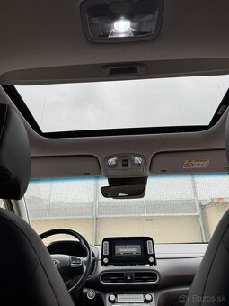 Hyundai KONA electric 150 Premium+ 64kWh (97,3 % baterka) - 14