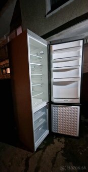 Chladnička s mrazničkou dole kvalitnej značky Siemens - 14