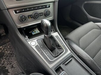 Volkswagen Golf 1.6 TDI DSG - 14