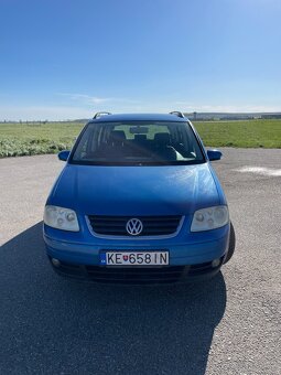 Volkswagen Touran 1.6 FSI - 14