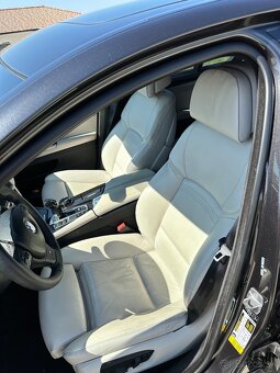 Predám BMW 550i - 14