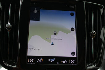 Volvo V60 D3 Momentum 110 kW A/T - 14