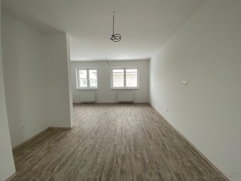 3-izbový  rodinný dvojdom na kľúč - 14