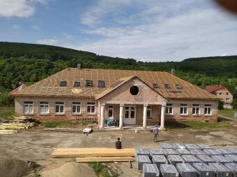 Ponúkame kvalitné práce na strechách – opravy, rekonštrukcie - 14