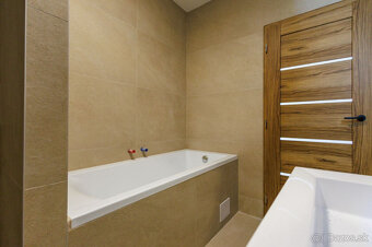 Rodinný dom v Hôrke nad Váhom - 14