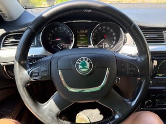 Škoda Superb Combi 1.6 TDI CR DPF Active GreenLine - 14