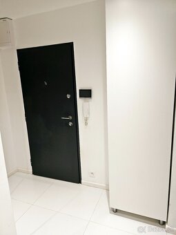 Dlhodobý prenájom – 3-izbový byt s loggiou na Třebičskej - 14