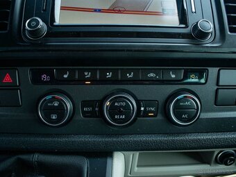 Volkswagen Caravelle 2.0TDi, 110kW, M6, 9 - miestne - 14