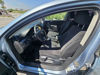 Ponukám na predaj Volkswagen Passat B6 Variant 1.9 TDI. - 14