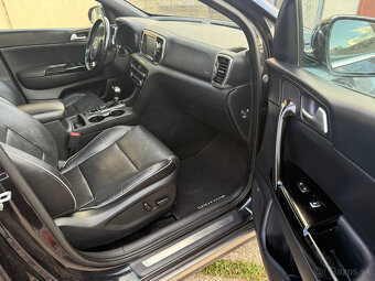 Kia Sportage GT line 2,0 136 kw Automat PANORAMA 4x4 - 14