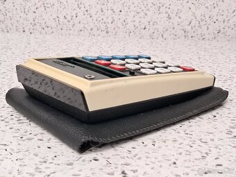 Kalkulator - Kalkulačky Texas Instrument / Commodore - 14
