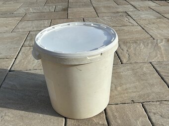 Predám smaltované a pozinkovaná hrnce na zabíjačku,zaváranie - 14