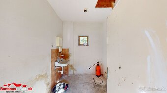 BartanusReality - Na predaj starší rodinný dom s veľkým poze - 14