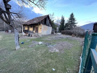 Predam pozemok a dom 1200m2 - 14