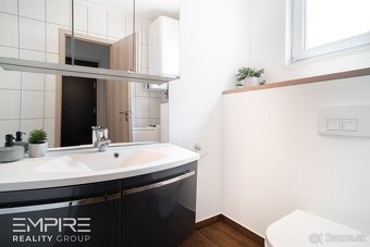 Priestranný nadštandardný rodinný dom v tichej lokalite - Ko - 14