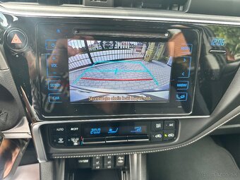 Predám Toyota Auris Tourning Sports 1.6 benzín Automat - 14