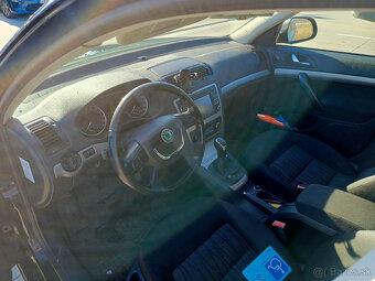 Škoda Octavia 1.6 TDI Elegance - 14