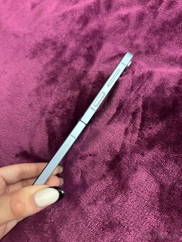PREDÁM V TOP STAVE SAMSUNG Z FLIP 6 256GB Modrá - 14