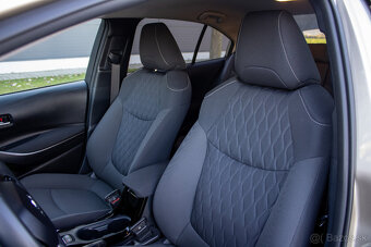 Toyota Corolla 1.5 Dynamic Force Comfort benzín automat - 14