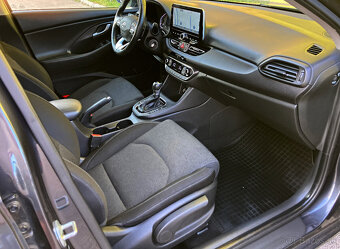 Hyundai i30 Kombi 1.6 CRDI 7DCT Edition 30 - 14