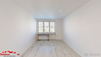 BartanusReality - Na predaj kompletne zrekoštruovaný 3 izbov - 14