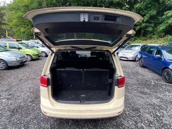 Volkswagen Touran 2.0TDI 81kW automat DSG 7 míst klima - 14