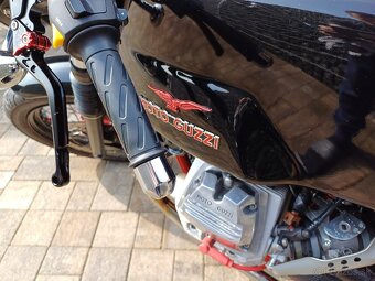 Moto Guzzi V7 Racer - 14