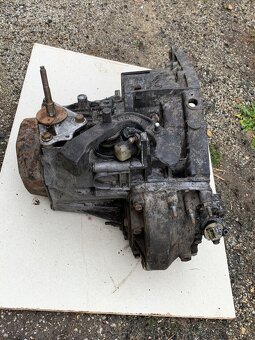 Náhradné diely na Peugeot 406 SW 2.0hdi 80kw RHZ - 14