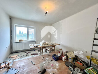 Reality KOMPLEX s.r.o. ponúka na PREDAJ priestranný 5-izbový - 14