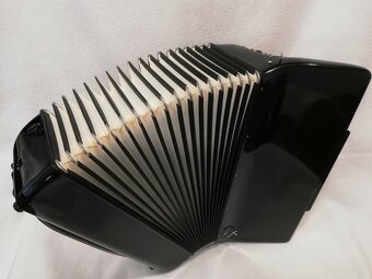 akordeon hohner atlantic 120 basovy - 14