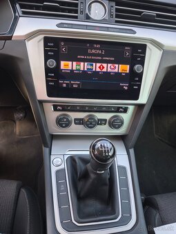 Volkswagen Passat B8 rok 2018 - 14