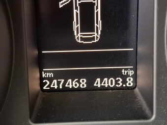 ŠKODA SUPERB COMBI 1,6 TDi 77kW 2014 - 14