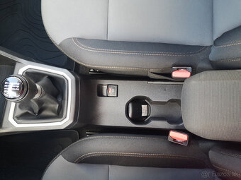 Dacia Jogger 1.0 TCe 110k Extreme 7 miest - 14