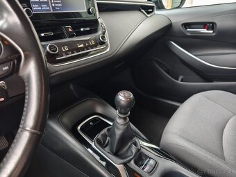 Toyota Corolla 1.6 benzín - 14