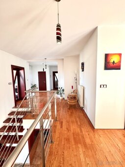 Predaj- luxusný 5 izbový dom s bazénom Andovce - 14