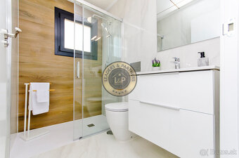 Luxusný dom 4+kk s bazénom, Torrevieja-Los Montesinos, Špani - 14