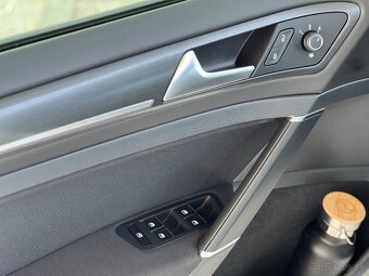 Volkswagen Golf GTI - 14