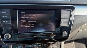 Škoda Superb 2.0 TDI Ambition DSG - 14