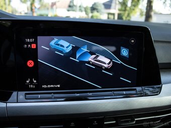 Volkswagen Golf Variant - 14