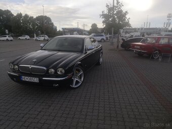 Jaguár XJ - 14