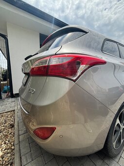 Hyundai i30 1.6 81 kW 2016 - 14