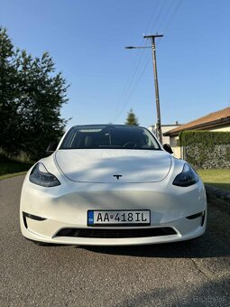 Tesla Model Y SUV 378kw Long Range, dual motor 4x4, 2022/08 - 14