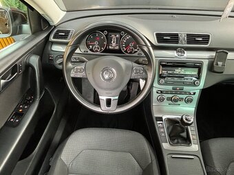 Volkswagen Passat Variant 1.6 TDI Comfortline - 14
