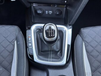 Kia CEED CD 1,4 T-GDi 103kW M6 GT-LINE - 14