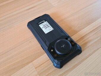 Predám  odolný telefón 5,45″ 4G Lte 10600 mAh batéria - - 14