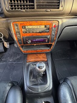 Volkswagen Passat 1,9tdi 96kw HIGHLINE - 14