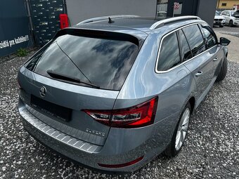 Škoda Superb Combi - 14