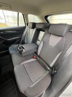 Škoda Octavia 4 Combi 2.0TDI Virtual,Xenon - 14